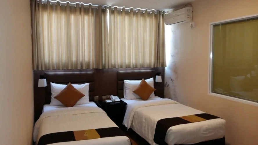 1 Bedroom Standard Double room with city view