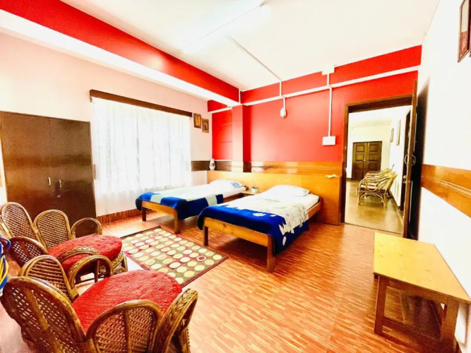 Aashishkhim Guest House