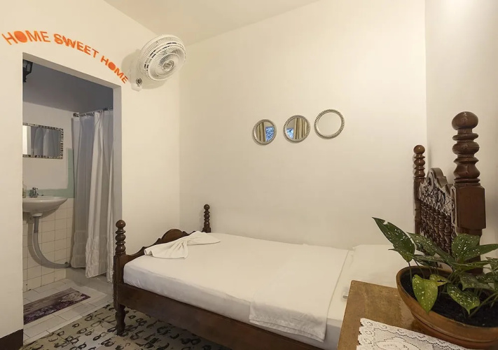 Florentina Hostal