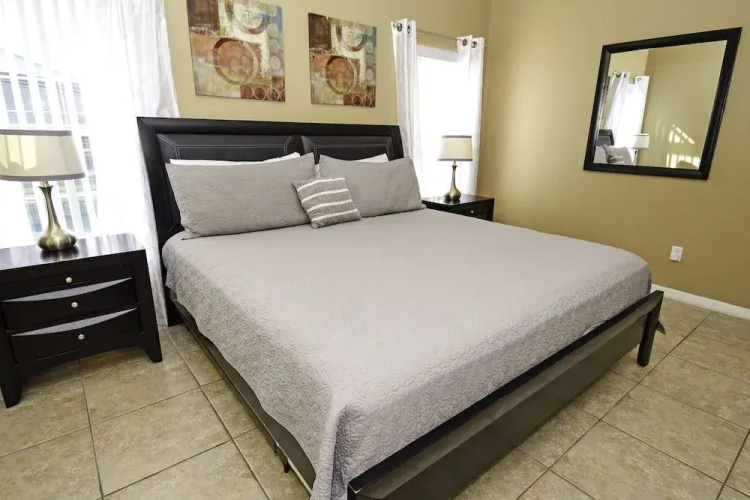 179EV South View 5 Br villa by RedAwning