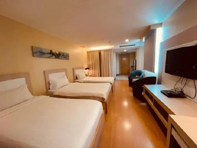 Deluxe Triple room with balcony