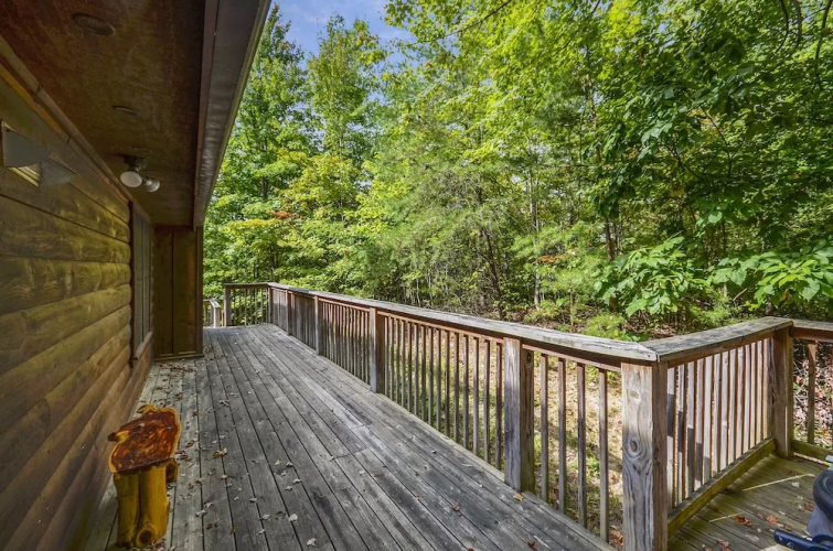 Seminole Ridge 3 Bedroom Cabin