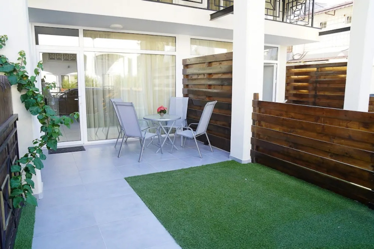 2 BD Maisonette Galatex