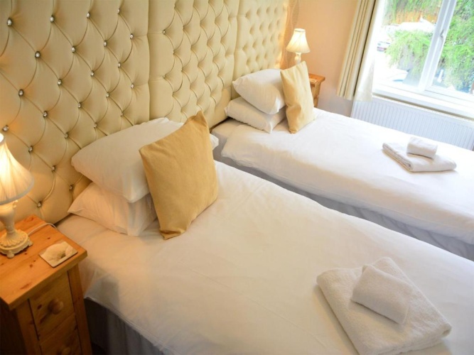 Classic Quadruple room