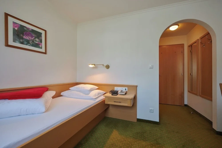 Superior Single room with balcony