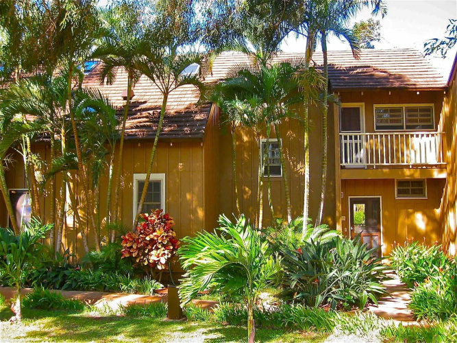 Molokai Vacation Properties – Paniolo Hale
