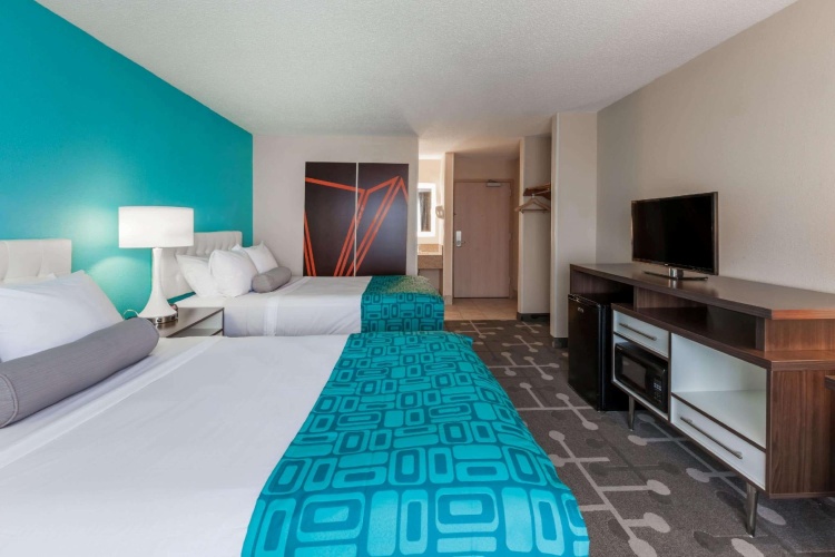 Business Quadruple room