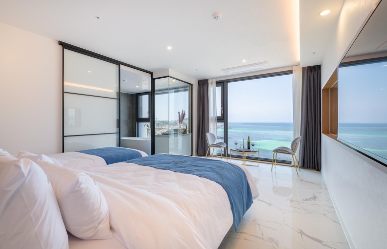 Double Suite with ocean view
