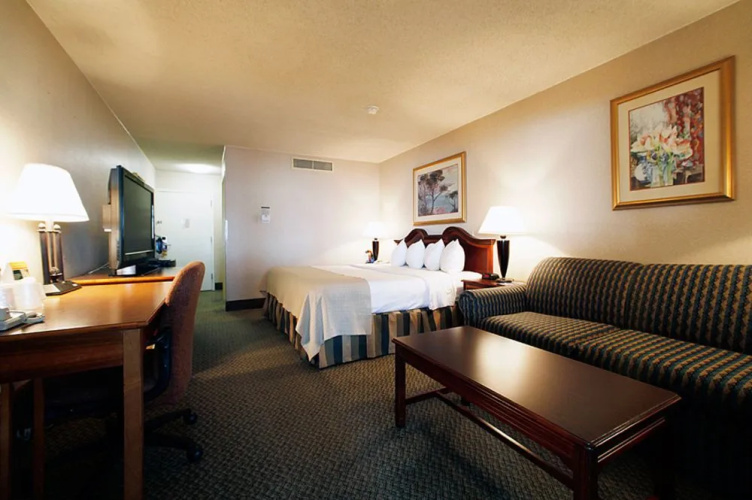 Ramada Topeka West