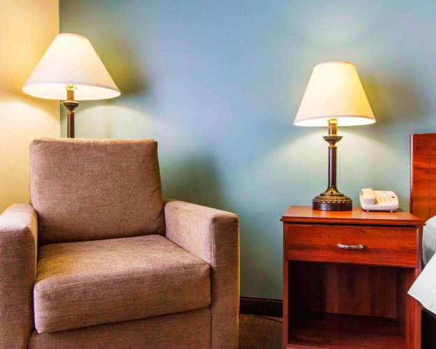 Sleep Inn & Suites Evansville - Casper