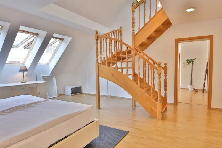 Wenceslas Square Duplex by easyBNB