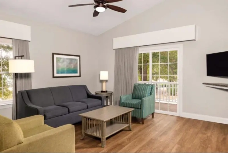 3 Bedrooms Suite with balcony
