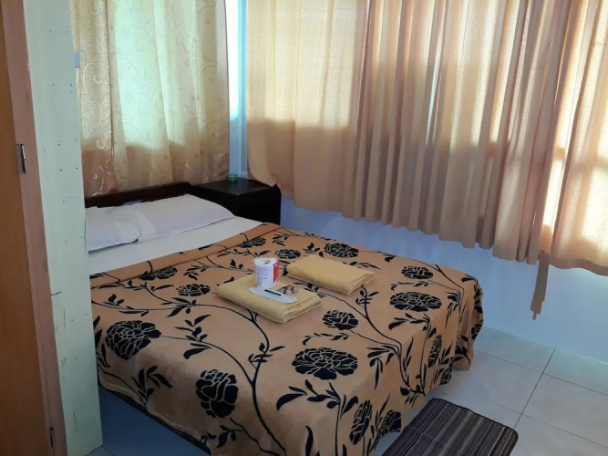 Grace Hotel & Dive