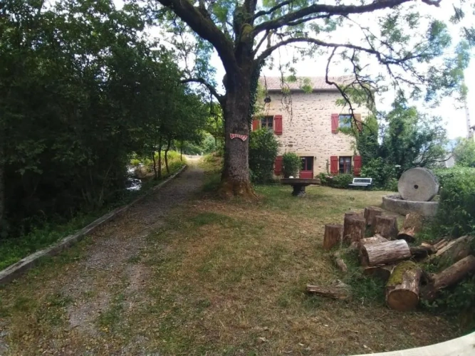 3 Bedrooms Cottage
