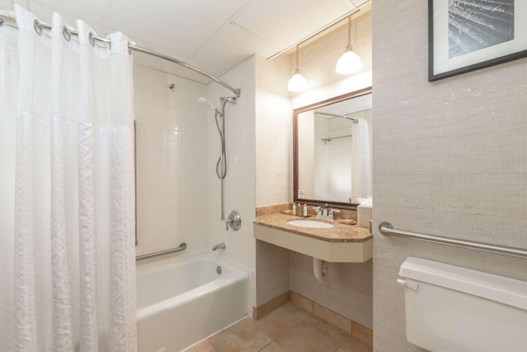 DoubleTree by Hilton Bloomington - Minneapolis South photo 10