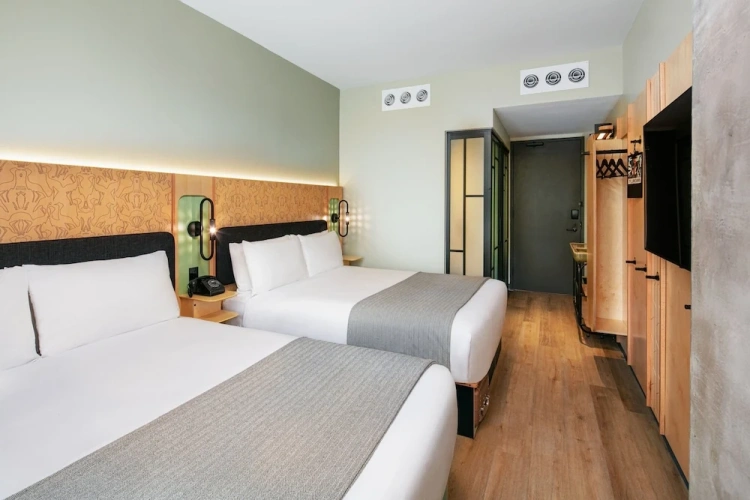 Quadruple room