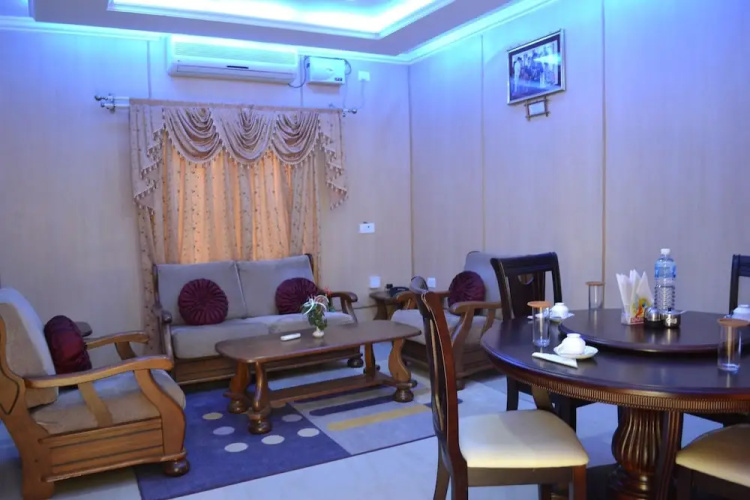 Hotel Mayura Bhuvaneshwari