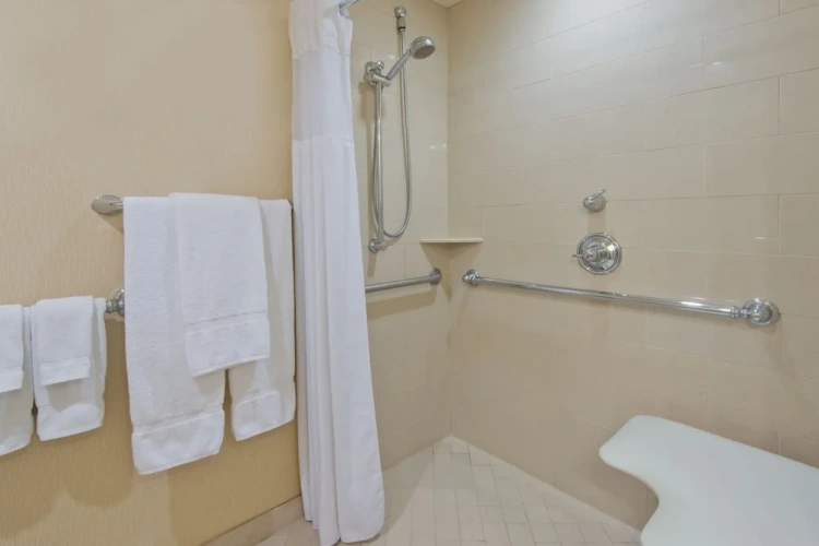 Standard Quadruple room with balcony