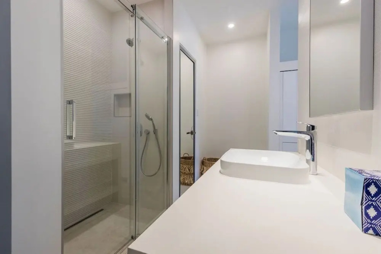 Portside Apartments