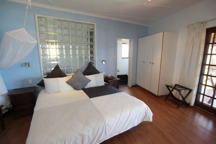Wailana Beach Lodge