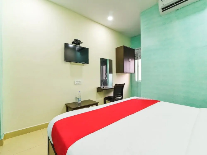 Sai Priya Residency by OYO Rooms