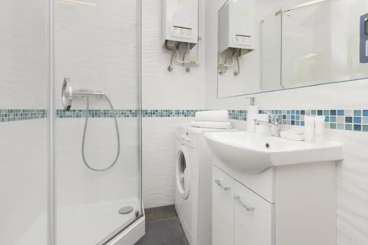 Studio for 4 Guests Gdynia by Renters