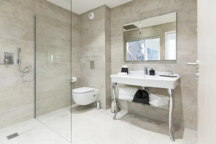 Palais Saleya Apartment & Suite