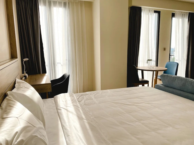 PH Hotel & Apartment