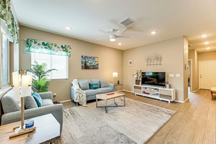 2 Bedrooms Cottage