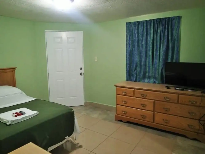 Deluxe Quadruple Suite