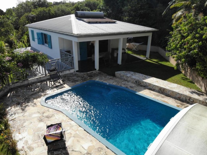 2 Bedrooms Cottage