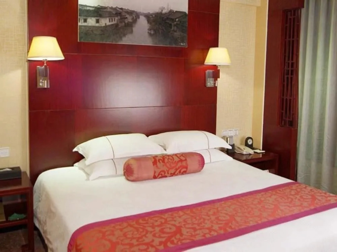 Gold Riverside Hotel