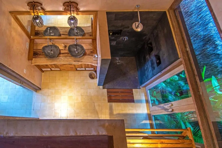 2 Bedrooms Villa