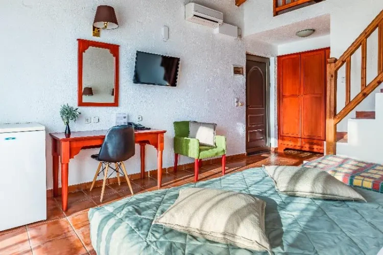 Maisonette with garden view