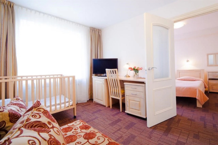 Tia Hotel