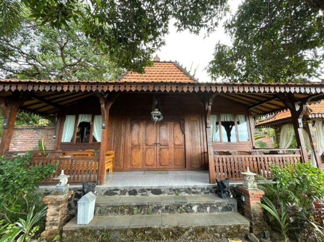 Family Bungalow with balcony and with view