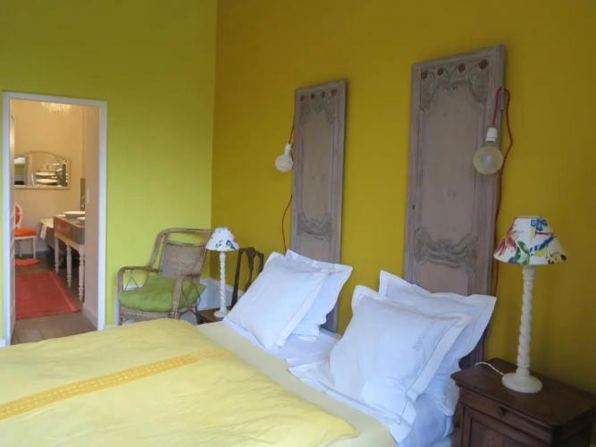 Standard Triple room