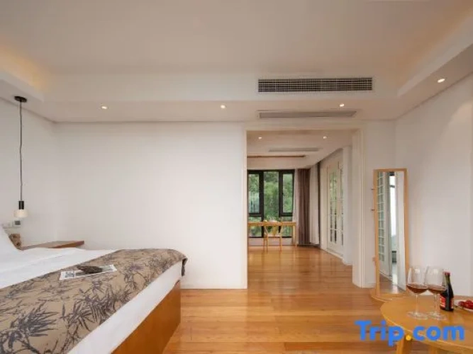 Standard Twin Family room with sunrise view