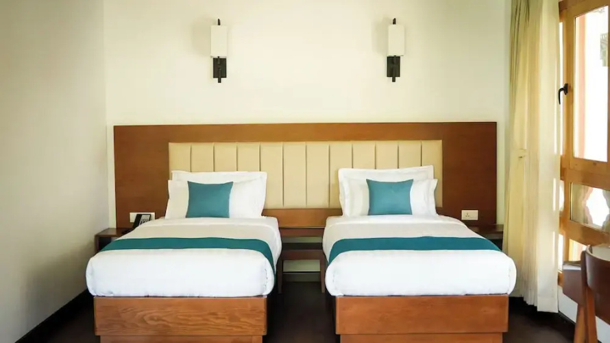 The 33rd Executive Suites