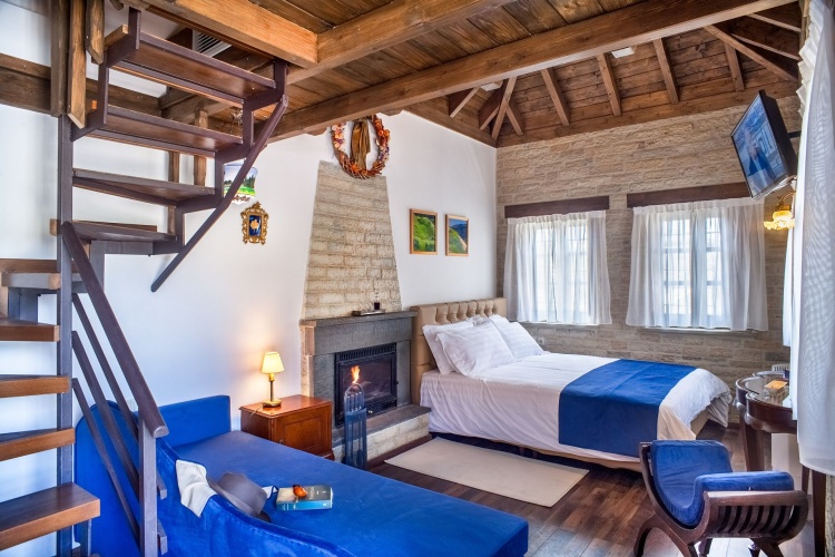 Superior Triple room