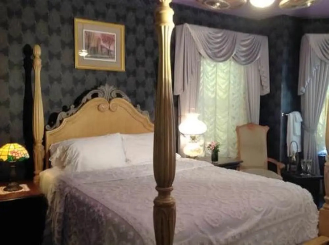 Hermansader's Victorian Mansion