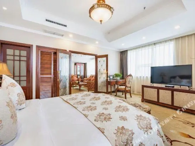 1 Bedroom Double Family Suite