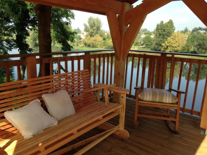 3 Bedrooms Cottage