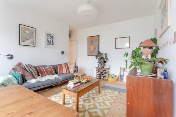 Stylish Arty Apartment in Hackney