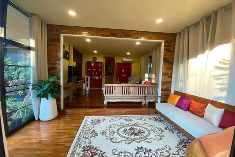 2 Bedrooms Villa
