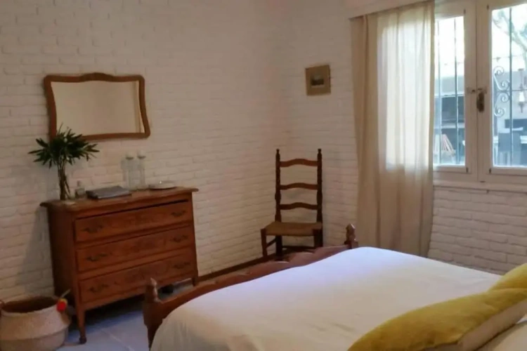 3 Bedrooms Cottage