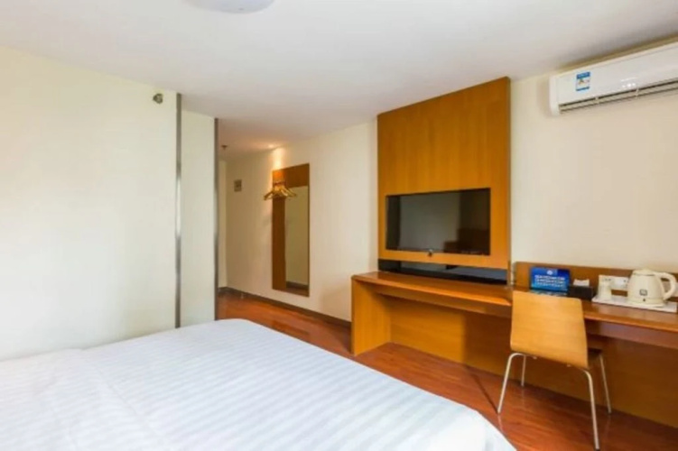 7 Days Inn Chengde Square
