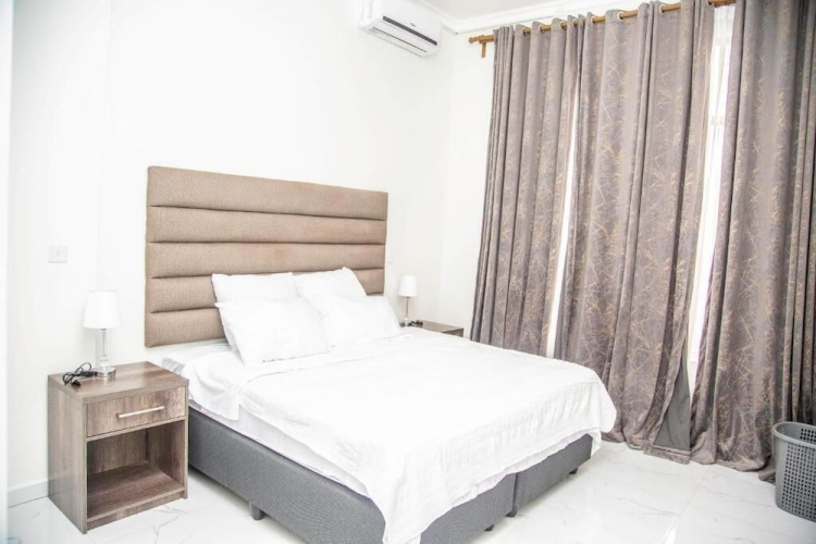 Longhorn Executive Apartment