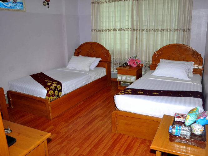 New Palace Hotel