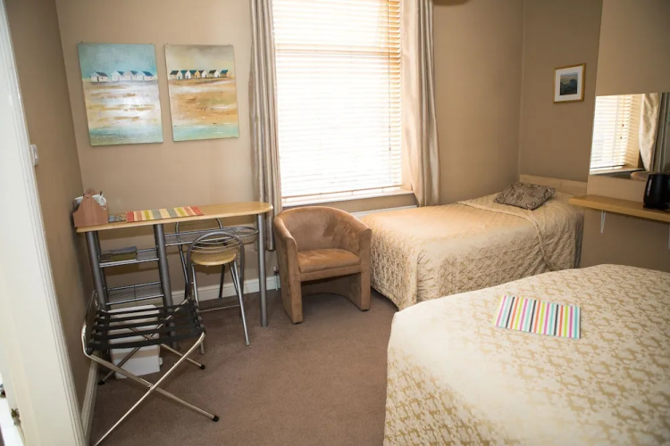 Oak House B&B
